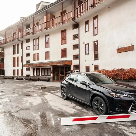 Casa-chalet, In Centro A Courmayeur! شقة *